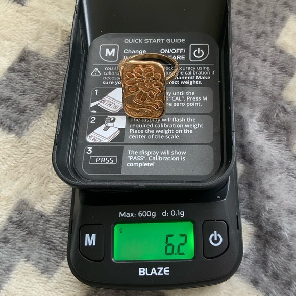 10K gold Lion Ring - Picture 5 of 5